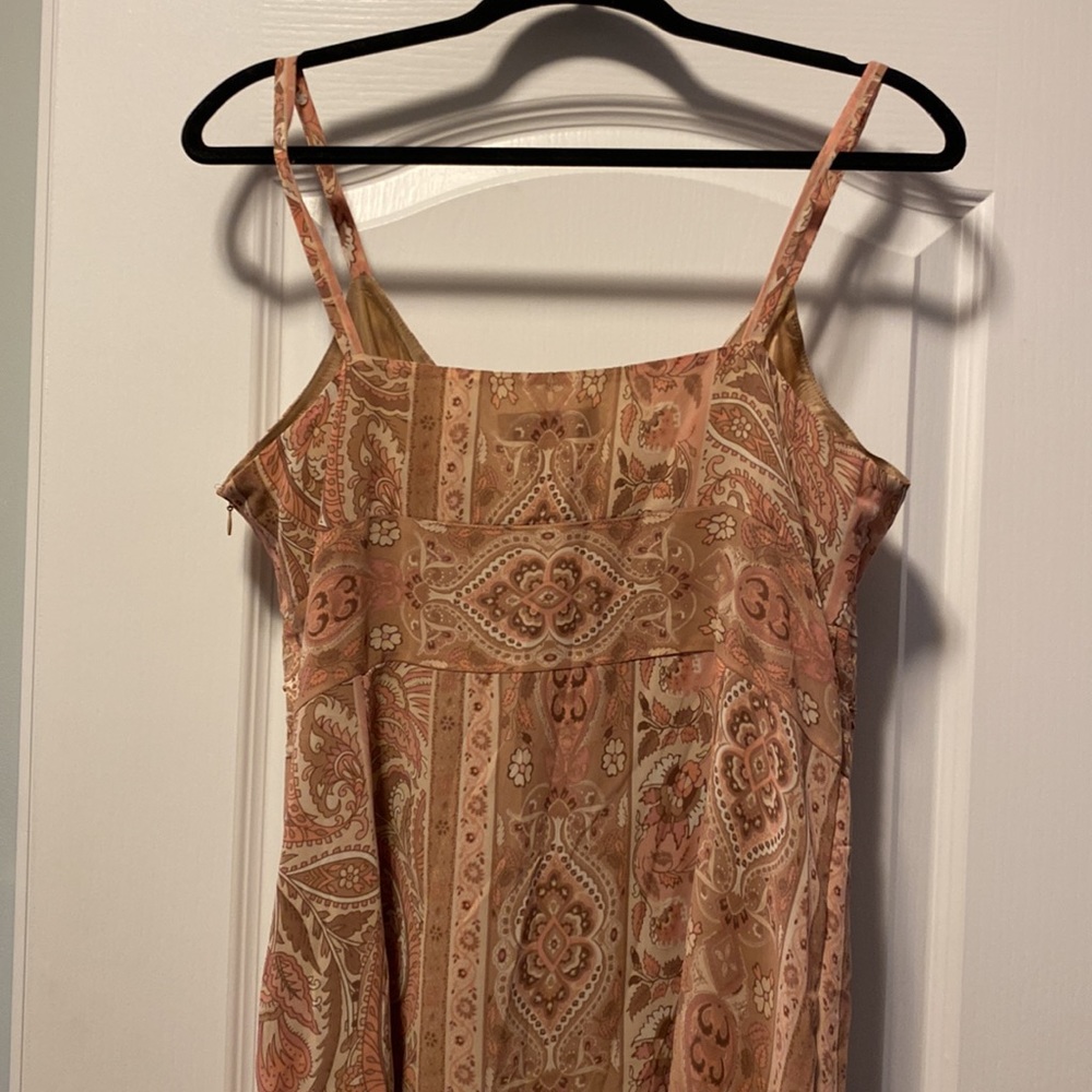 Bandolino spaghetti strap chiffon overlay dress. Size 14 - Picture 5 of 8